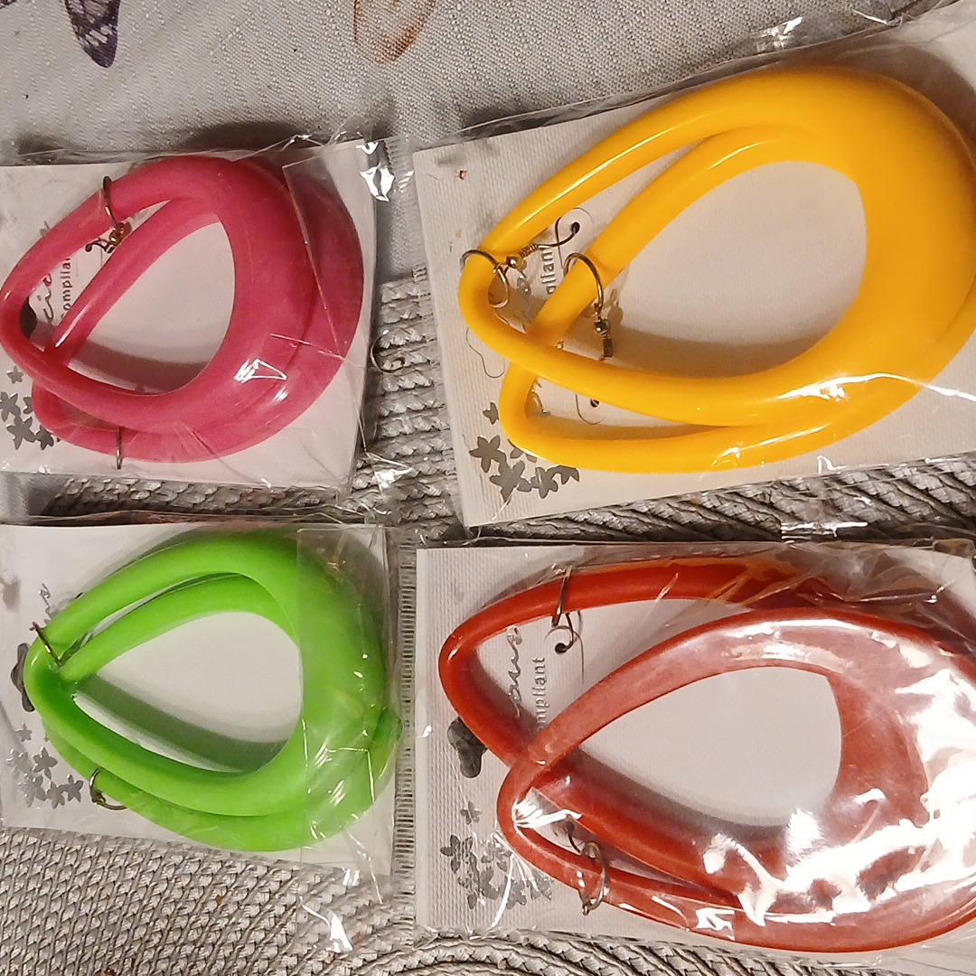 Women's Earrings Set Of 4 Selling As 1 Piece